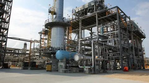 解析最新采购经理人指数(PMI)数据与关税不确定性对制造业需求、供应链和就业的影响,提供企业应对策略与政策建议,帮助决策者、供应链负责人与投资者把握风险与机会。
