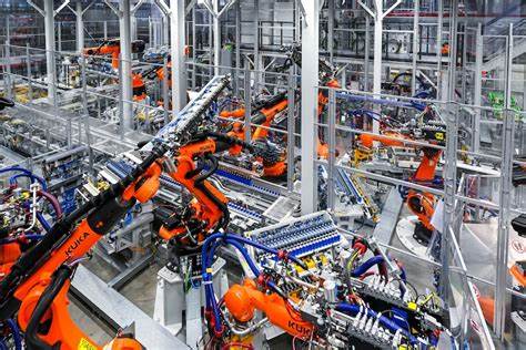 宝马在匈牙利德布勒森投产iX3:新能源制造与全球战略的关键一步
