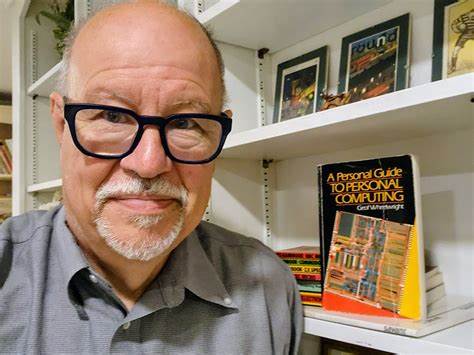 深入解析Anthropic AI近期1.5亿美元版权和解案的背景和影响,探讨该案为何并不意味着每位受影响作家都能获得赔偿,揭示复杂的版权分配机制和行业困境。
