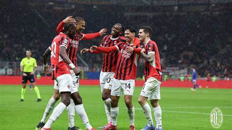 AC米兰在2025/26赛季意甲第三轮比赛中于圣西罗主场以1-0战胜博洛尼亚,凭借莫德里奇的关键进球锁定胜局,球队展示出了稳固防守及有效的进攻策略,为本赛季增添重要动力。比赛中多次击中门框的表现也突显了米兰强大的攻击威胁。
