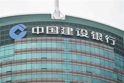 简要解析中资银行参与Jafurah天然气项目的融资布局与中资基金选择回避的原因,探讨美中贸易与投资关系对海湾能源合作的影响、融资结构差异、地缘政治风险与未来合作走向,为投资者与政策制定者提供参考视角
