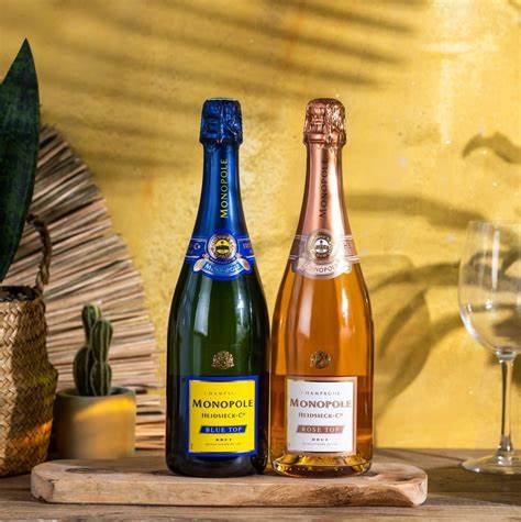 随着香槟市场竞争日益激烈,法国知名香槟集团兰松-BCC正在与维兰克-蓬梅里集团就收购旗下备受瞩目的Heidsieck & Co. Monopole品牌展开独家谈判,行业趋势、财务表现和市场前景成为关注焦点。
