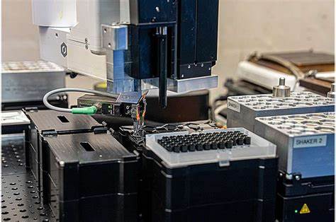 探索Autobot平台如何通过机器学习技术推动先进材料的研发,揭示该平台在材料设计、性能优化及生产流程中的创新应用,以及其对未来材料科学领域的深远影响。
