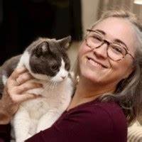 探索Sarah Downs作为North State Public Radio运营管理者的职业路径和贡献,了解她如何通过专业技能推动电台发展,提升公众服务质量,展现她在公共广播领域的重要作用。
