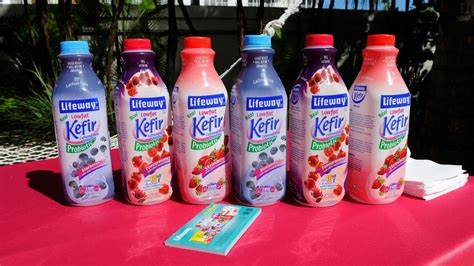 Lifeway宣布将在威斯康星州Waukesha工厂进行多百万美元投资,旨在将开菲尔产品的生产能力翻倍。随着消费者对营养便捷食品需求的激增,以及品牌不断拓展的销售渠道,这一扩产计划不仅加速了Lifeway的业务增长,也为威斯康星州乳制品经济注入新活力,标志着功能性乳制品市场发展的新里程碑。
