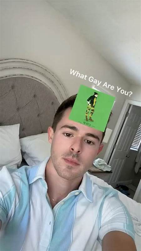 深度解析内心疑惑与性取向的关系,帮助读者理解心理困惑背后的原因,提供科学视角与应对建议,助力自我认知与接纳。
