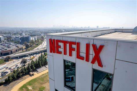 JPMorgan Holds Neutral on Netflix, Citing Balanced Risk/Reward Despite Strong Growth Potential