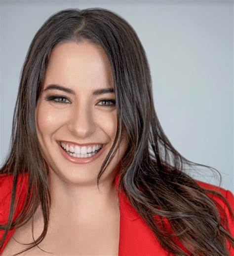 解析年化经常性收入(ARR)为何在AI和SaaS热潮中被滥用,拆解常见做法与风险,提供创始人和投资者应采用的数据透明化与尽职调查方法,帮助判断ARR质量与企业可持续性。
