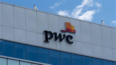 2025财年,普华永道英国利润达13.7亿英镑,增长20%。本文深入解析普华永道英国的财务表现、业务布局、市场挑战及未来发展机遇。
