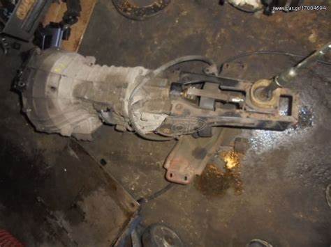 探讨福特Sierra Mk2b(1990-1992)车型所需的高质量汽车配件,介绍不同类型的备件类别及其重要性,帮助车主提升维修效率和车辆性能维护。
