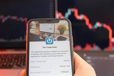 围绕Trade Desk(TTD)股票与标普500指数的表现差异,系统梳理价格走势、基本面与技术面信号、行业与宏观驱动力、分析师观点与潜在催化剂,为投资者提供可执行的观察框架与风险提示。
