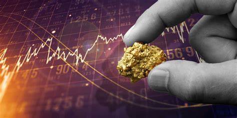 在全球经济波动和市场不确定性加剧的背景下,黄金价格持续飙升,吸引无数投资者关注和追捧。本文深入剖析黄金价格创新高的背后因素,探讨投资黄金的合理时机及策略,帮助投资者理性判断是否应及时卖出黄金实现资产增值。
