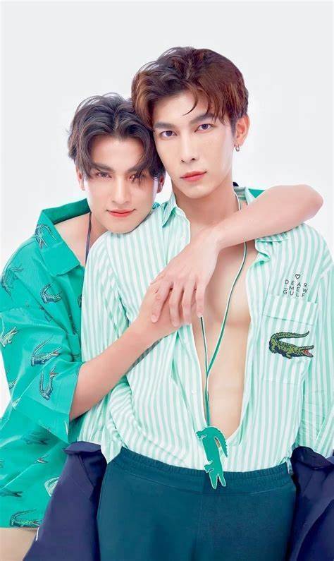 本文深入解析了Markie More和Nathan Styles在废弃空间中展开的激情故事,探讨了其中的独特情感与场景氛围,揭示了现代同志文化中对自由与隐秘空间的渴望与追求。通过详细描写和背景分析,为读者展现了一场充满张力与魅力的肉体交流。
