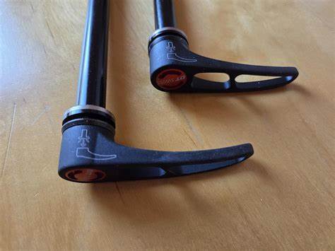 全面分析bike-components.de在线自行车零部件商店的客户服务状况、配送效率及购物体验,帮助消费者做出明智的购物决策。解读来自数百条用户反馈,揭示其优缺点及行业对比。
