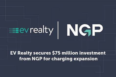 EV Realty获得7500万美元增长股权投资,携手NGP基金推动商用车快速充电站布局,助力电动卡车行业实现规模化转型和绿色物流发展。首次大型项目已在加州圣贝纳迪诺奠基,打造具国内最大电网接入容量的充电枢纽。
