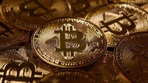 Strive公司通过引入多位比特币行业资深专家,推动其15亿美元比特币资产扩展计划。本文深入解析Strive最新的融资策略、董事会构成、市场反应及未来发展前景,揭示数字资产管理新趋势。
