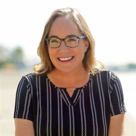 探讨Lynda Willis作为Saferight Pty Ltd运营经理的职业经历与管理策略,揭示她如何推动企业高效运营及行业发展。
