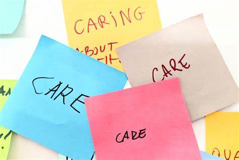 探讨关怀驱动开发理念,强调软件开发不仅是技术实现,更是对项目目标和用户价值的深度关注,如何通过关怀促进优质软件产出并提升企业竞争力。
