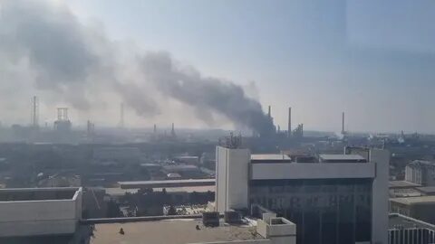 Fire put out at oil refinery in Azerbaijan's Baku, emergency services say - Reuters