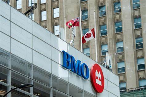 蒙特利尔银行正考虑出售其位于美国的多个分行,这一举措反映了其调整国际业务战略的意图,同时引发了业内对银行跨境运营和市场定位的热议。本文深入解析这一决策的背景、潜在原因以及未来可能带来的行业影响。
