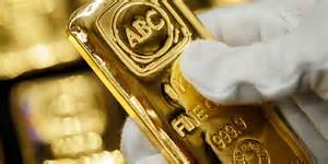 在利率、通胀与地缘政治共同作用下,黄金有望继续上行。本文剖析驱动因素、风险点与多种更稳妥的参与方式,帮助投资者在控制下行风险的前提下分享黄金反弹的收益。
