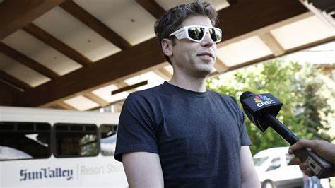 OpenAI正在通过巨额的云计算和基础设施投资改变全球科技产业格局。作为这一潮流中的主要受益者,甲骨文凭借与OpenAI的巨大云服务合同,成为市场关注的焦点。本文深入探讨OpenAI的投资策略及其对科技巨头的影响。
