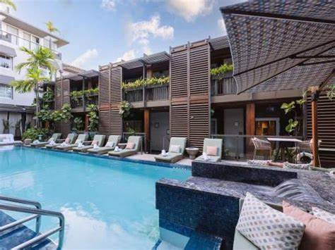 探索从迈阿密海滩到347 Washington Avenue的多种出行方式,深入了解交通选择、时间安排及成本分析,助您轻松规划高效旅程。
