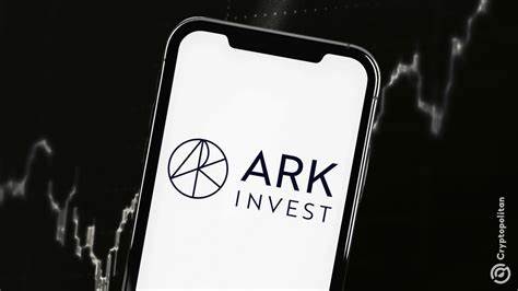 解析ARK Invest对BitMine的大举购买以及BitMine以太坊金库突破200万ETH的背景、市场影响与潜在风险,评估对以太坊生态、企业金库策略与投资者决策的实际意义和后续关注点。
