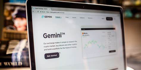 维克勒沃斯双胞胎创办的加密货币交易平台Gemini宣布提交首次公开募股(IPO)申请,标志着加密行业迈向主流资本市场的重要一步。本文详细解析Gemini的上市背景、市场意义以及对全球数字资产生态的影响。
