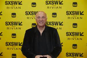 凯文·奥利里作为知名投资家,对加密货币领域的关注引发广泛讨论,特别是他对Circle股票发出的风险警示,意味着投资者需高度重视市场潜在的不稳定因素。本文深入解析凯文·奥利里的观点及Circle公司的现状,帮助投资者理性看待未来走势。
