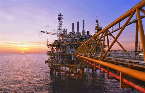 解读近期国际原油价格大幅下跌背后的供需逻辑与地缘政治影响,剖析主要驱动因素、市场风险与投资者应关注的关键指标,提供可操作性的市场观察视角与应对思路。
