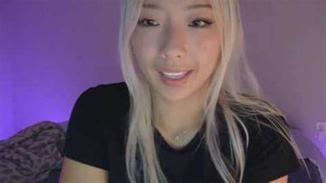 探索Black_mirage于2025年9月21日在Chaturbate平台上的高清直播表现,了解其独特魅力和观众反响,解析直播行业趋势及热门内容推荐。
