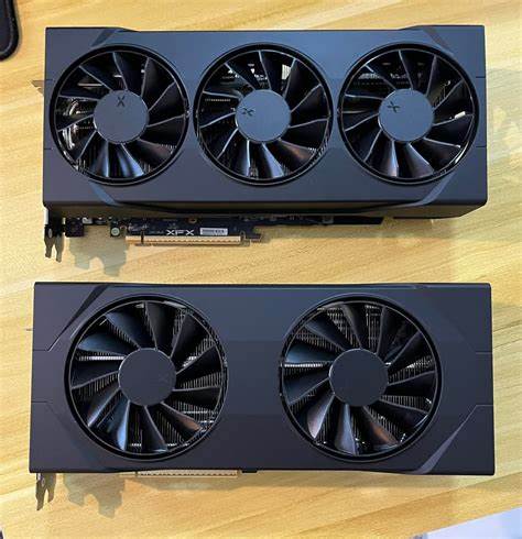 深入探討AMD Radeon RX 9070 XT顯示卡的超頻方法與用戶實際經驗,涵蓋電壓調整、功率限制及記憶體頻率等關鍵參數,為玩家提供穩定且高效的超頻參考。
