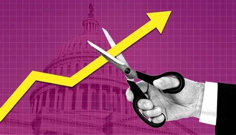 随着美国债务问题日益严峻,美联储的降息决策引发广泛关注。本文详细探讨降息对美国债务问题的影响及其潜在的利弊,解析货币政策如何在复杂的经济环境中发挥作用。
