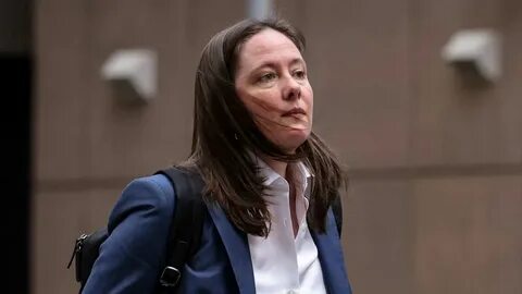 前检察官莫琳·科米因被特朗普政府解职,提起诉讼控告政府滥用职权,引发公众和法律界的广泛关注,对政府法治原则和行政权力限制产生重大影响。本文深入探讨事件背景、法律争议及其潜在影响。
