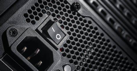 梳理IBM宣布停售System z个人开发工具zPDT的背景、时间线与替代方案,分析对主机开发者、独立软件供应商和教育生态的影响,并给出切实可行的迁移和应对建议,帮助相关人员制定短中长期策略。
