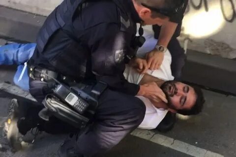 探讨澳大利亚弗林德斯街车辆袭击事件中被告赛德·努里的精神健康状况,分析精神疾病与司法程序的复杂关系,以及社会对精神健康问题的关注与反思。
