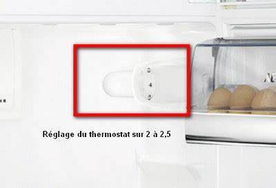 深入解析冰箱背壁出现冰块或霜层的常见诱因、快速排查方法、可行的自助处理流程及长期维护建议,帮助延长设备寿命并降低能耗
