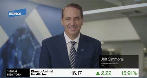 在全球制药行业竞争日益激烈的背景下,伊兰科(Elanco)凭借其多款重磅药物实现了显著的业务增长。本文深入分析了伊兰科CEO对公司成功的战略解读,探讨了重磅药物对企业发展的关键影响,以及未来行业趋势对于创新药物开发的重要启示。
