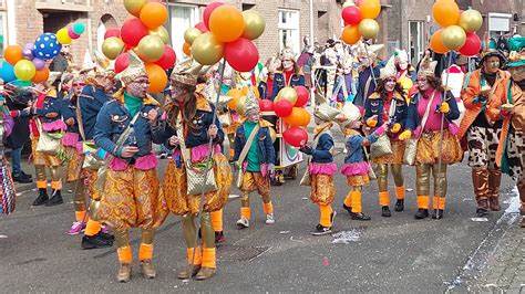 深入了解林堡地区的生活方式与社交方式,结合SDC.com这一全球知名的社交平台,揭示如何通过创新的在线互动与本地活动丰富个人生活,享受独特的休闲体验。
