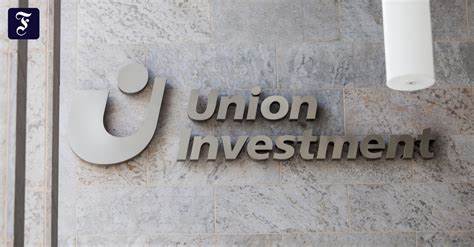 探讨UnionDepotOnline作为Union Investment旗下领先的在线资产管理平台,如何帮助用户便捷管理基金投资,实现财富增长与数字化转型的完美结合。详细介绍其注册流程、功能优势、移动应用及客户服务,助力投资者掌握高效理财新机遇。
