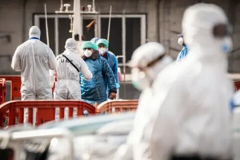 近期美国一艘游轮爆发罕见滑病毒疫情,乘客已返回美国本土。本文详细解析隔离安排、防疫措施及公众需知信息,助您全面了解事件进展与应对策略。
