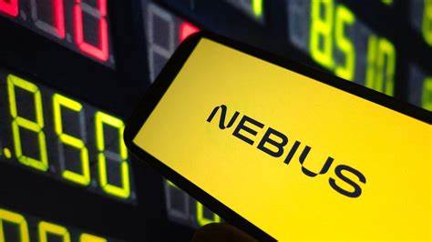 Nebius集团宣布将通过发行可转换债券和公开发行A类普通股的方式筹集30亿美元资金,旨在扩大其AI基础设施,增强全球数据中心实力,并深化与微软等大型企业的战略合作,赋能人工智能技术的快速发展。

