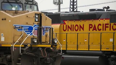 Union Pacific posts flat quarterly results despite volume growth