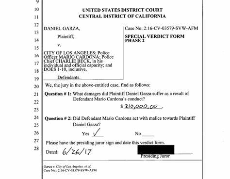 本文深入探讨了Brentwood外科医生控告洛杉矶警察局使用过度武力导致其手腕永久性损伤并终结职业生涯的法律诉讼案件,分析事件背景、法律程序及社会影响。

