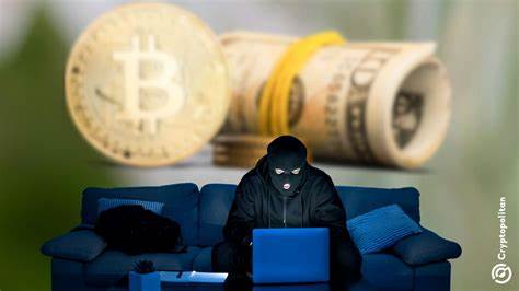 深入解析Elliptic 2025年报告对"猪宰杀"式恋爱诈骗规模化运作与资金清洗手法的揭示,说明自托管钱包、马甲账户、跨链桥和稳定币在犯罪网络中的角色,并提出监管、平台与个人层面的应对建议与技术要点
