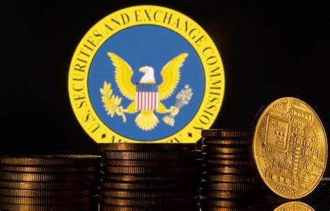 美国众议院近期通过了包含禁止联邦储备发行数字美元条款的年度国防授权法案,此举使得特朗普总统更接近实现其加密货币相关竞选承诺之一。本文深入解析该立法的背景、意义及对加密货币行业的潜在影响。
