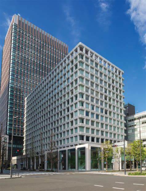 深入探讨三菱地所在东京租赁写字楼市场的布局与创新,解析其多样化办公空间及优质服务如何满足企业多元需求,塑造未来商务办公新格局。
