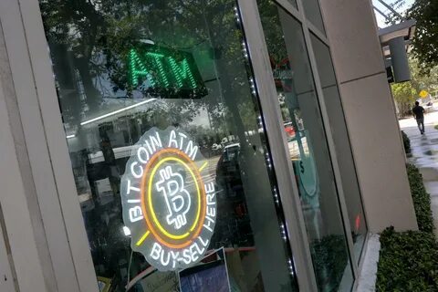 比特币价格突破118,000美元背后的季节性因素、稳稳定币扩张、财政与流动性背景以及投资者应关注的技术与风险点的全面剖析,帮助读者理解市场动因与后市可能走向
