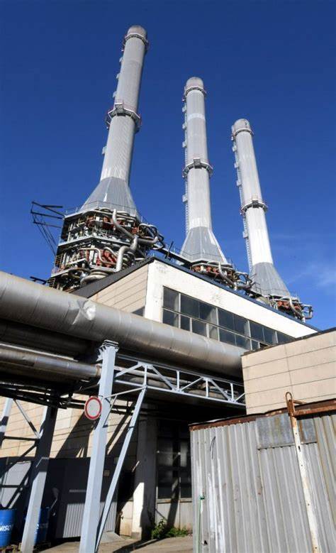 深入探讨贝尔格莱德电力公司JKP BEOGRADSKE ELEKTRANE的历史沿革、业务范围及其在城市能源供应中的重要地位,揭示其如何推动城市现代化发展与可持续能源利用。
